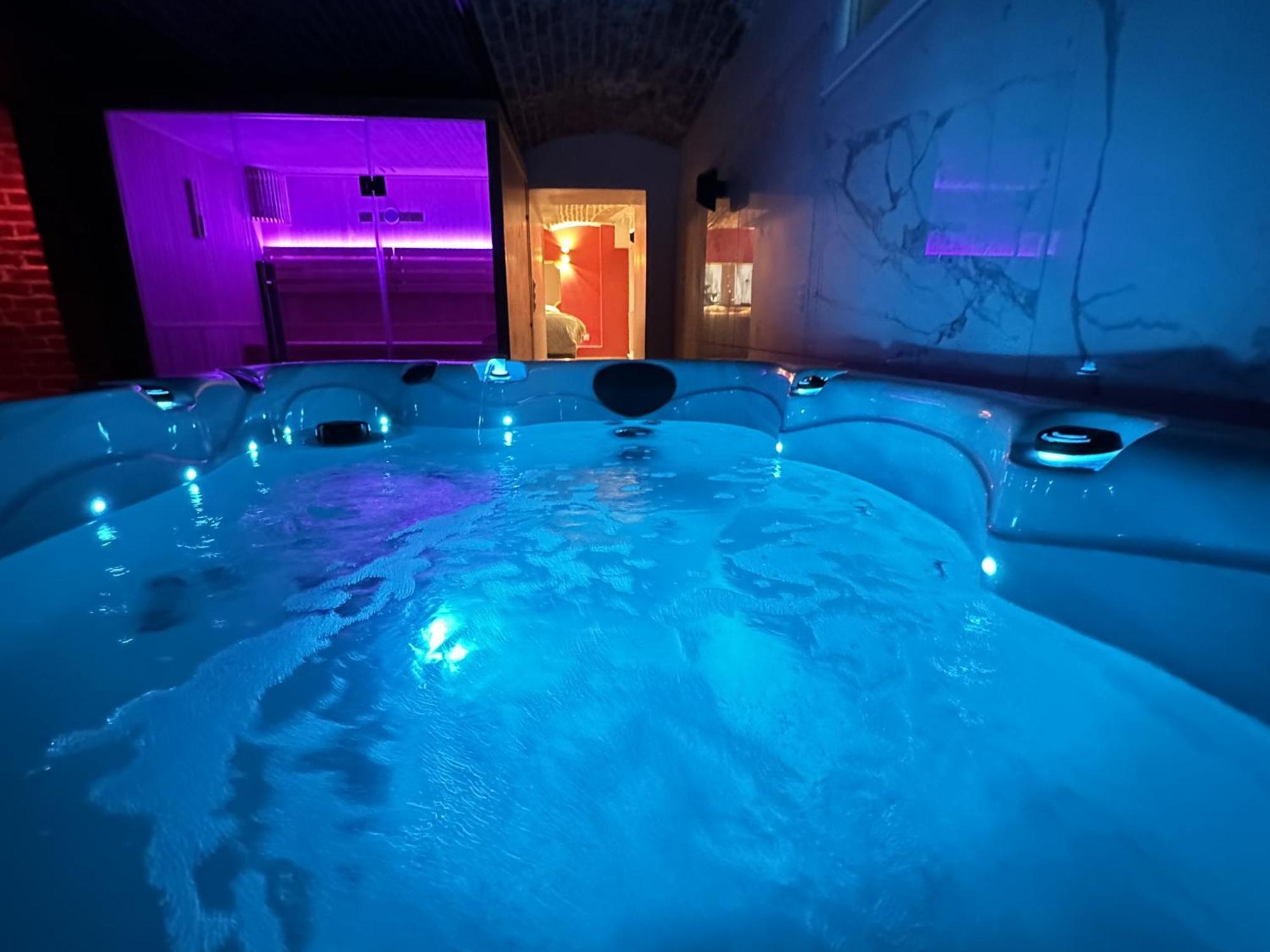 Le Bijou - Appartement, Sauna Et Jacuzzi - Lille Dış mekan fotoğraf