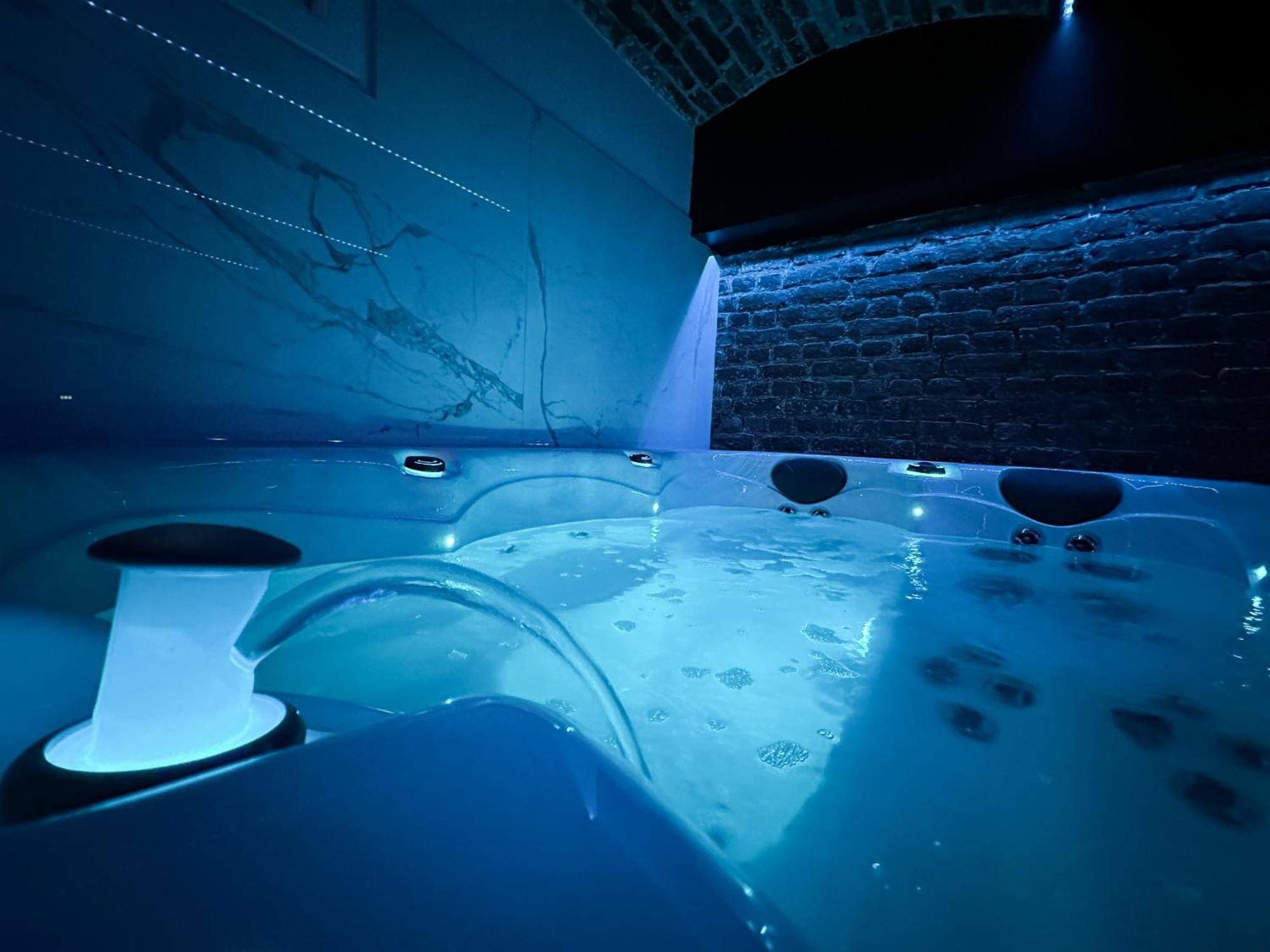 Le Bijou - Appartement, Sauna Et Jacuzzi - Lille Dış mekan fotoğraf